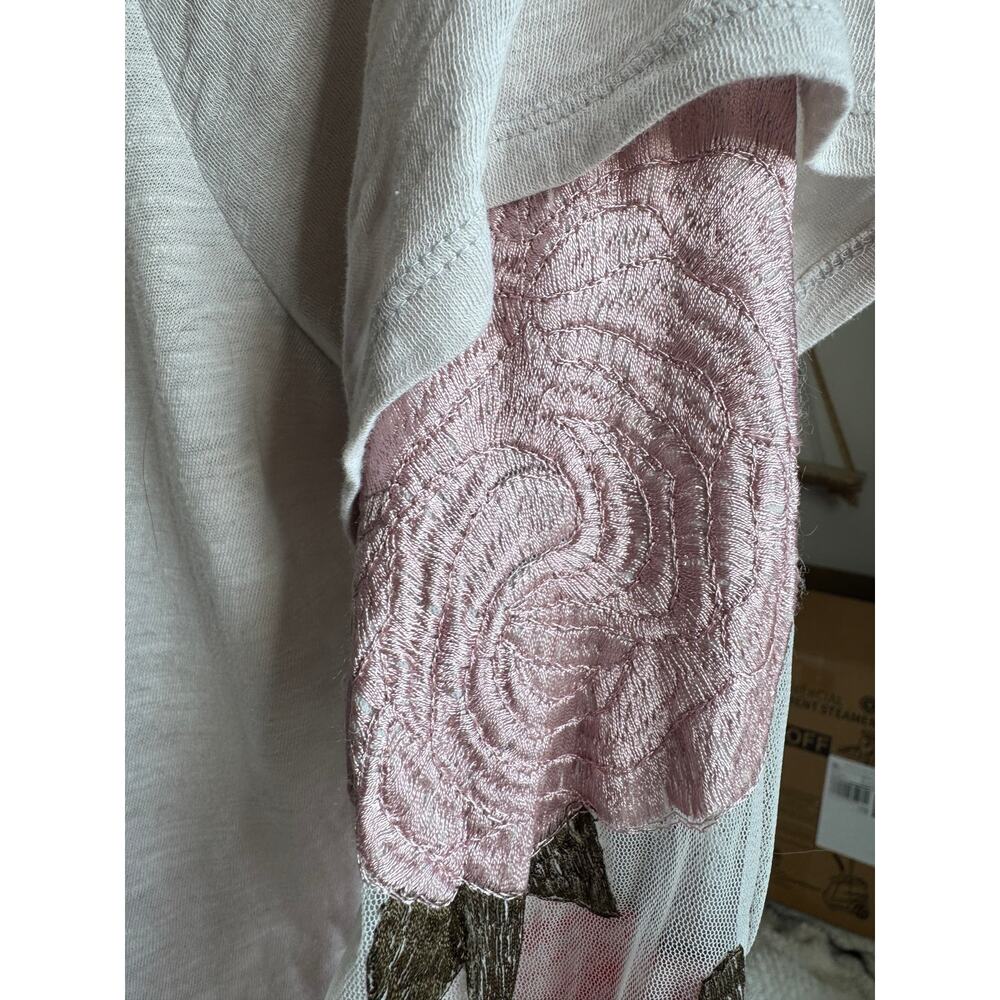 Free People Embroidered Mesh Sleeve Tee Boho Romantic Floral Top Size Medium - Picture 13 of 14